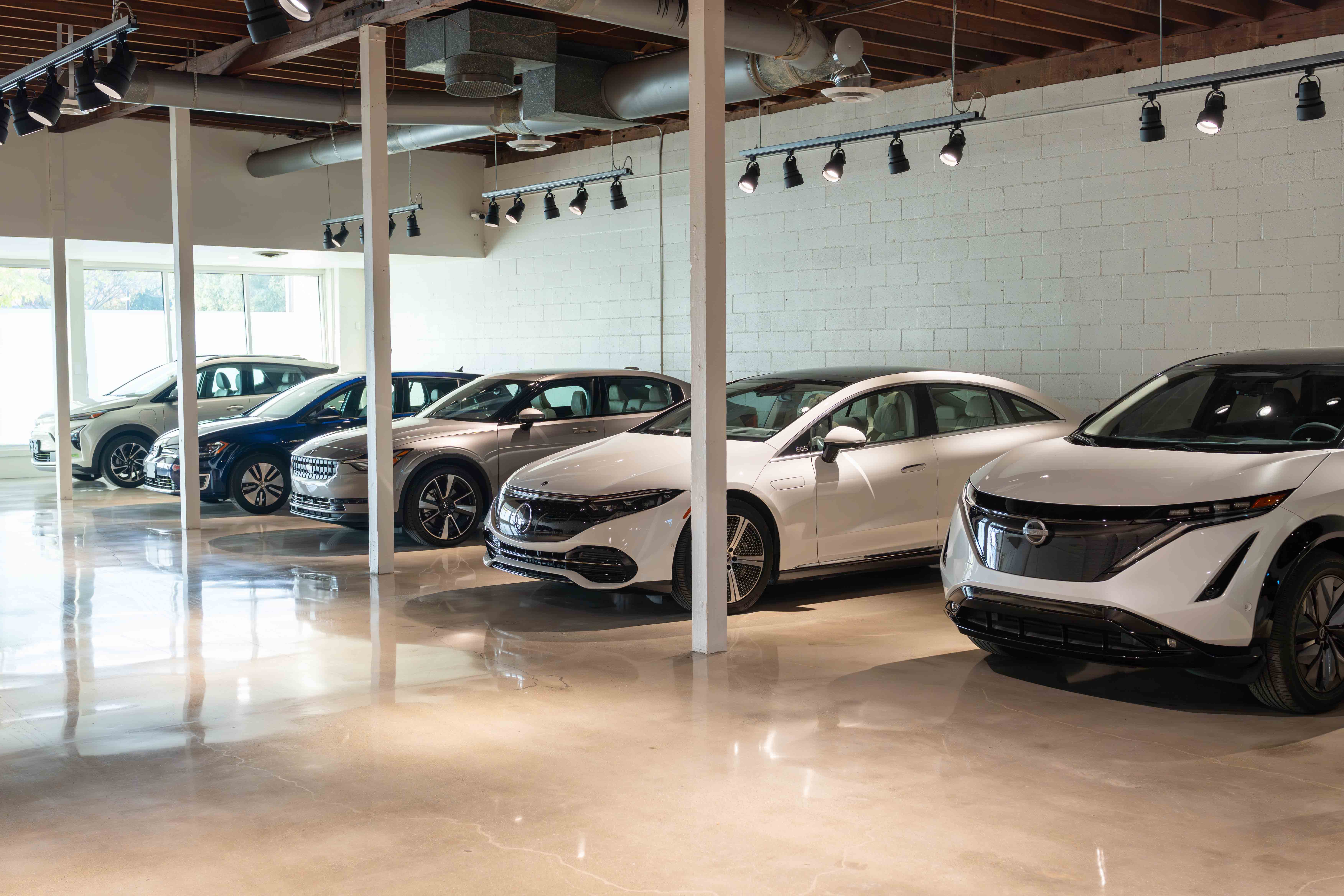 Electric vehicle inventory display